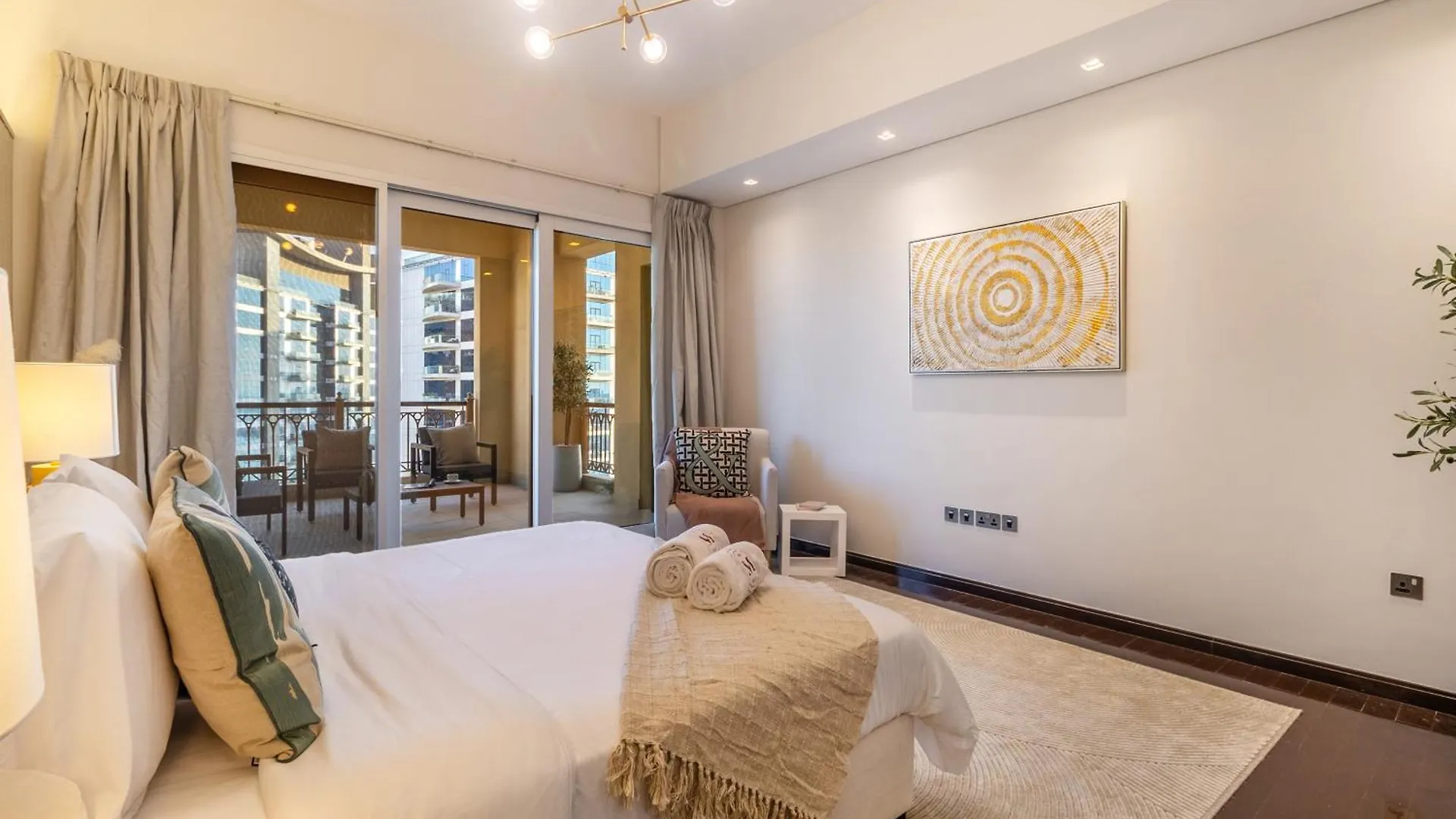 Apartment 2Br With Maids Room In Palm Near Nakheel Mall With Sea Views Dubai