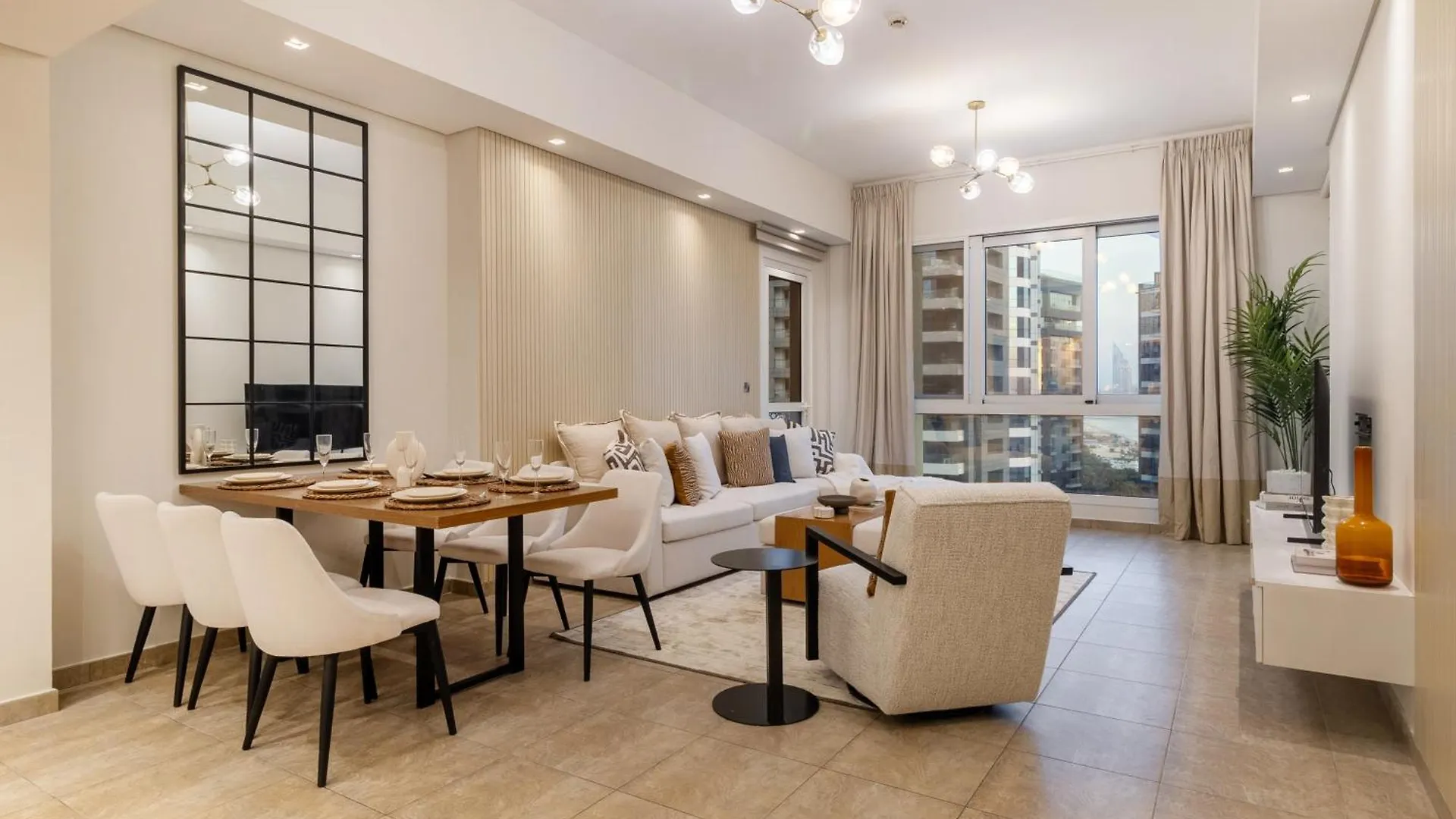 アパート 2Br With Maids Room In Palm Near Nakheel Mall With Sea Views ドバイ